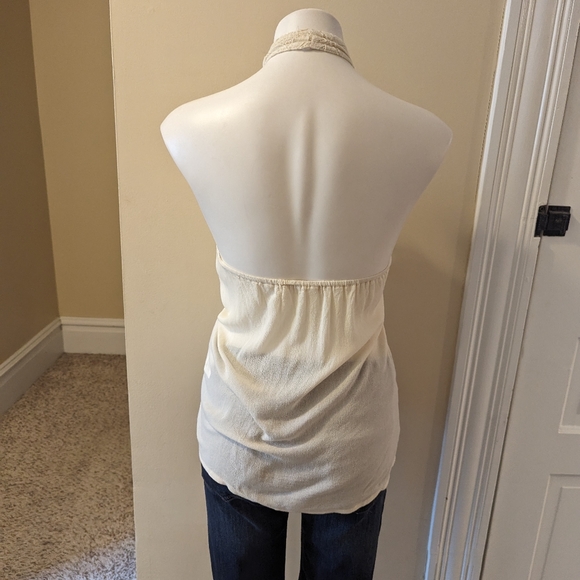 Coco + Jaimeson cream eyelet lace front halter top size M - Picture 3 of 9